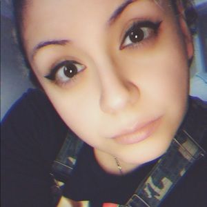 Meet your Posher, Cindy